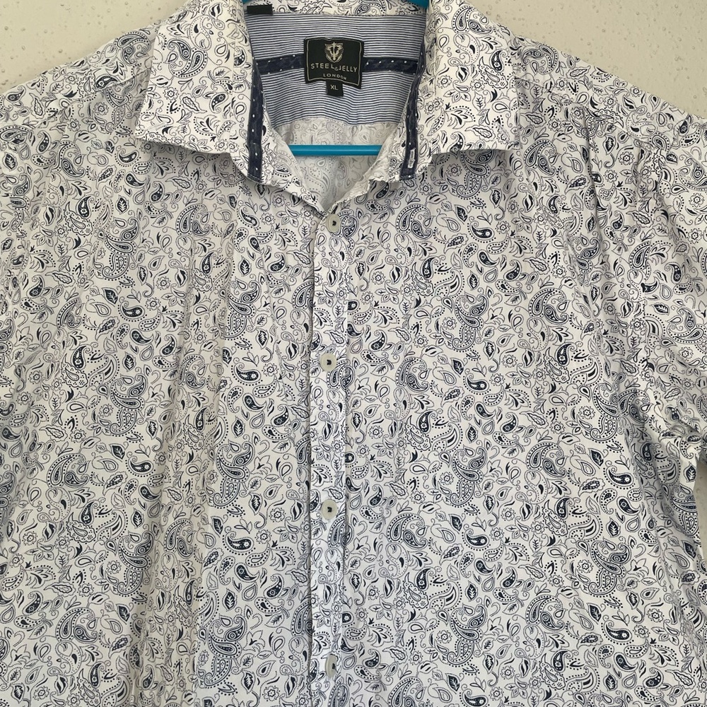 STEEL and JELLY Elegant shirt White with blue designs, Casual Button Down - Picture 2 of 8